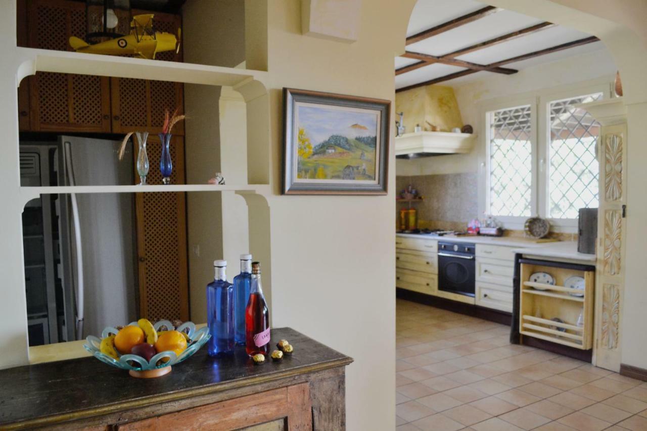 Casa Del Artista Villa Arona  Buitenkant foto